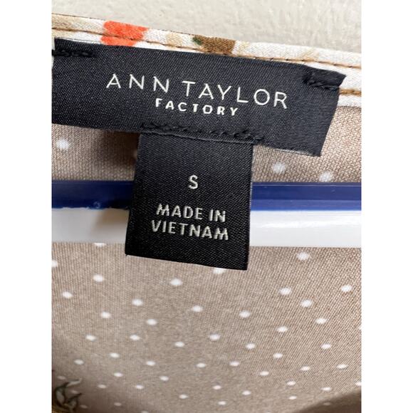 Ann Taylor Factory Women’s Blouse Size Small - Picture 4 of 5